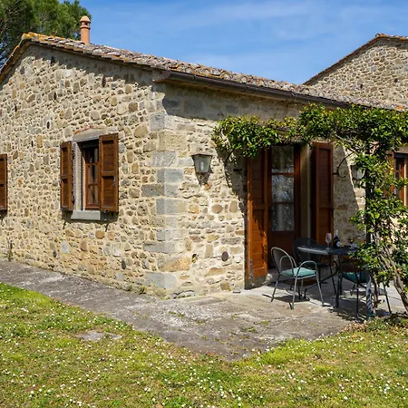 Borgo San Pietro فندق كورتونا