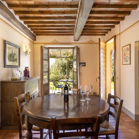 Borgo San Pietro كورتونا