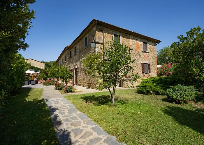 Borgo San Pietro 4*